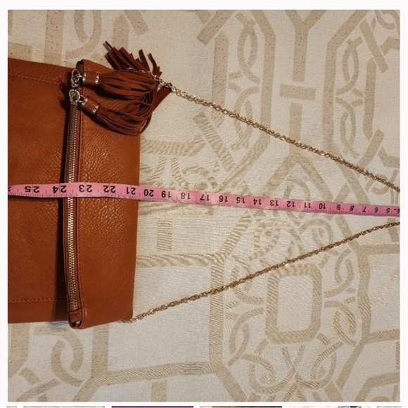 Super Cute Brown Oversized Clutch w / Removable Chain - Picture 9 of 9